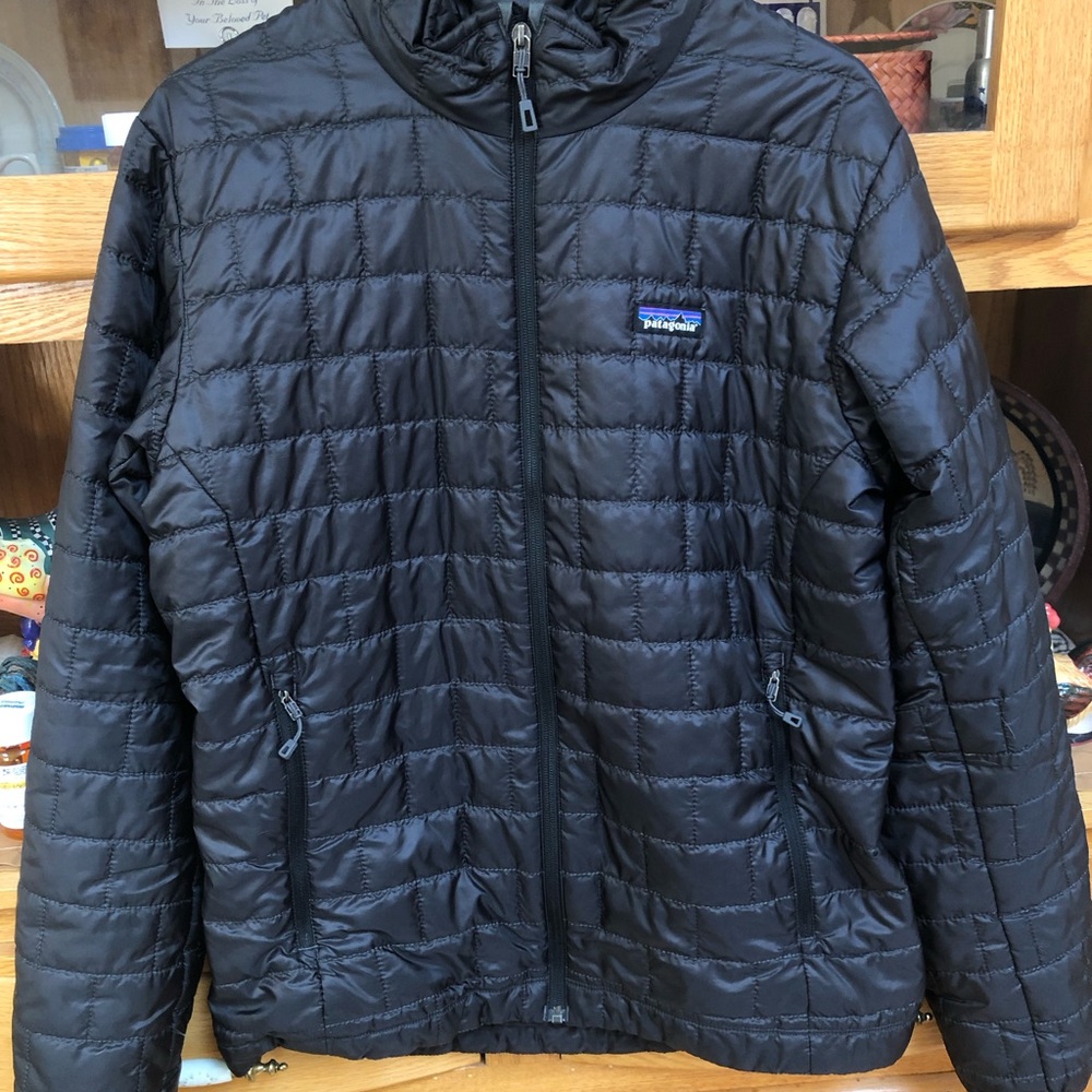 Patagonia men’s medium Black Quilted Lightweight Jacket